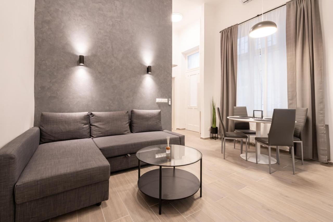 K10 - Kazinczy Street Heritage Suite - Best Location By Bqa Budapest Ngoại thất bức ảnh